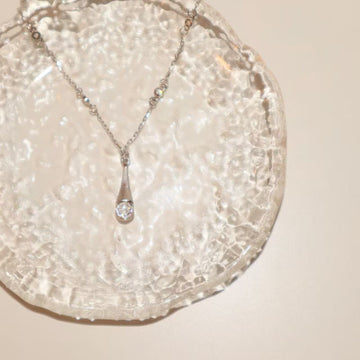 Elegant Water Drop Necklace in 925 Sterling Silver