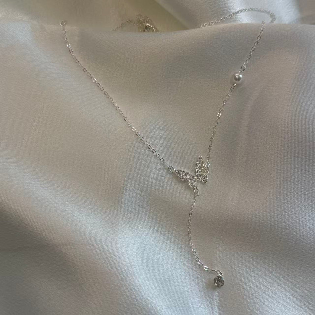 Dainty Butterfly Bow Necklace – Sparkly Adjustable Pendant for Women